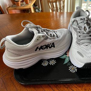 HOKA one one 6.5B